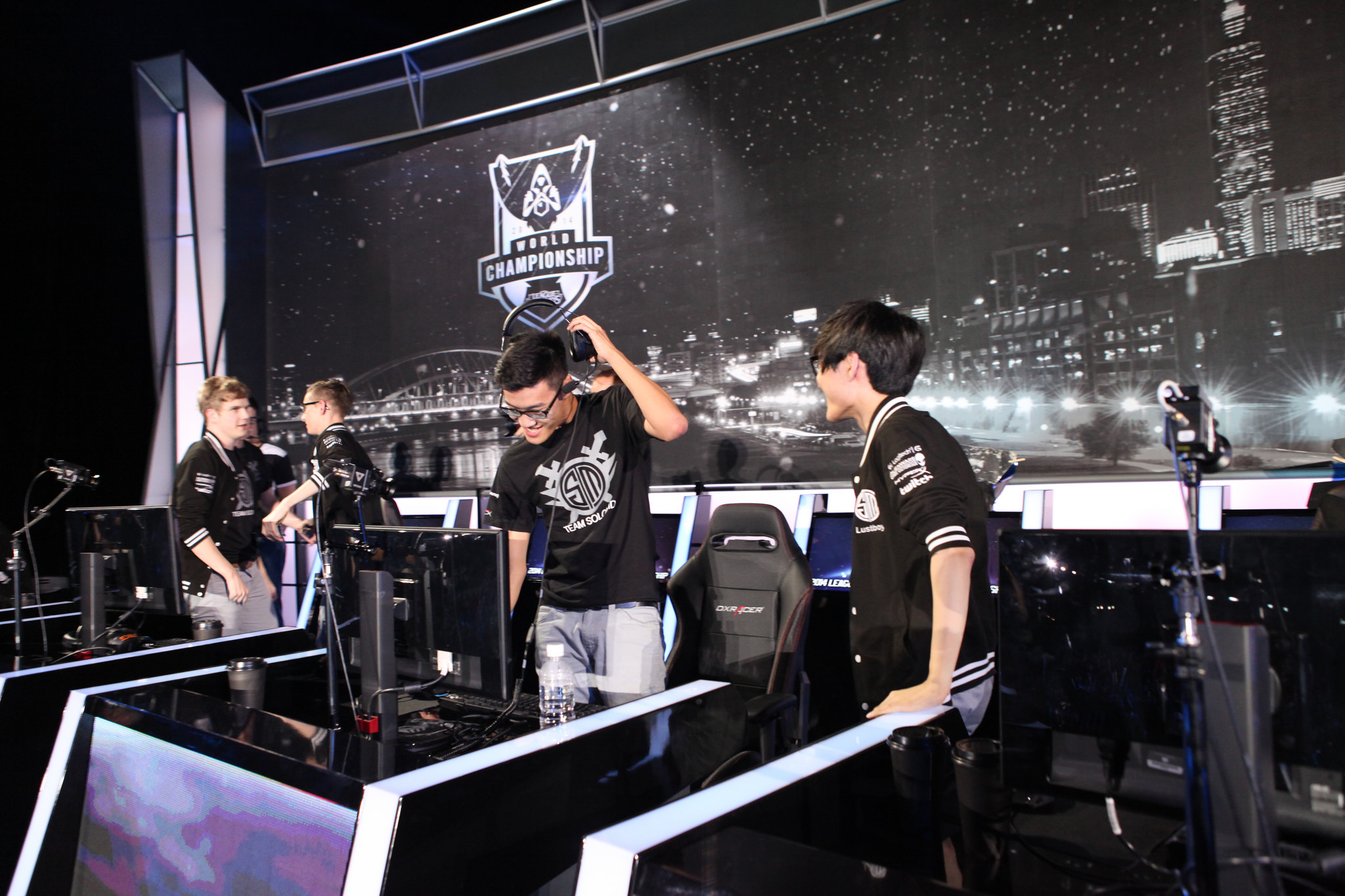 英雄联盟S15观战指南：不可错过的十大焦点对决